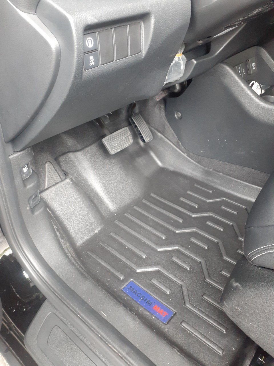 THẢM SÀN MACSIM 3D TPE TRÊN HONDA BRV